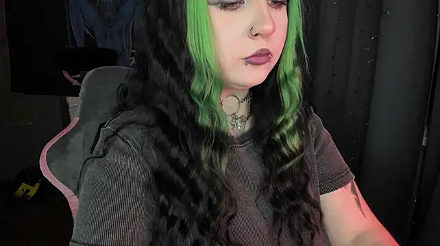 t0riayun0's Live XXX Chat