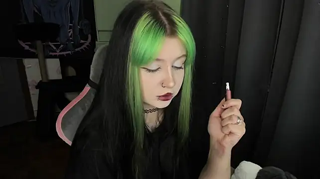 t0riayun0 Adlı Modelin Canlı XXX Sohbeti