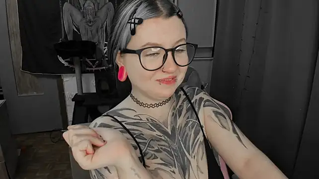 t0riayun0's Live XXX Chat