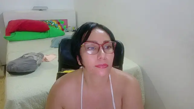 دردشة hottplay الجنسية المباشرة
