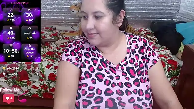 EMILY-NESSA's Live XXX Chat