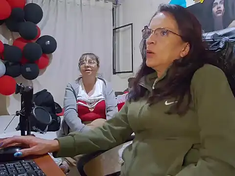 nicoltatiana_ 现场XXX聊天