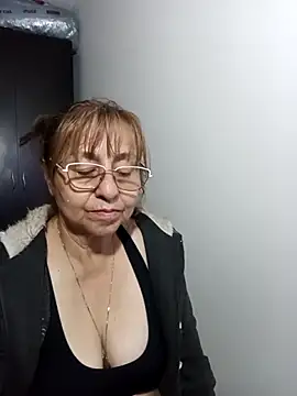 nicoltatiana_ Adlı Modelin Canlı XXX Sohbeti