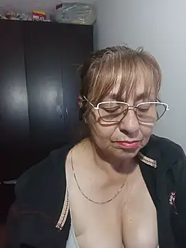 Chat +18 de nicoltatiana_ ao vivo