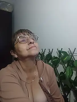 Czat XXX na żywo – nicoltatiana_