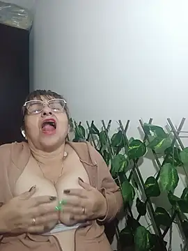 Chatroom XXX en direct de nicoltatiana_