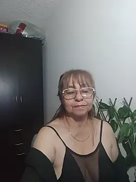 Czat XXX na żywo – nicoltatiana_