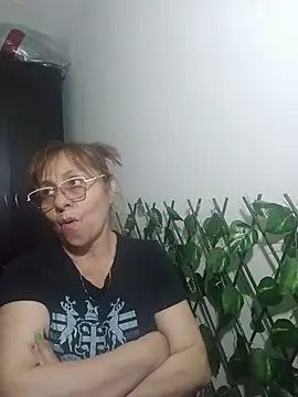 Онлайн чат XXX nicoltatiana_