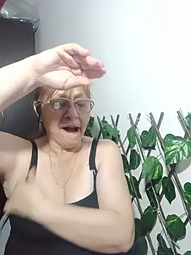 Chat +18 de nicoltatiana_ ao vivo
