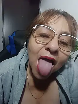 Czat XXX na żywo – nicoltatiana_