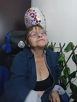Chatroom XXX en direct de nicoltatiana_