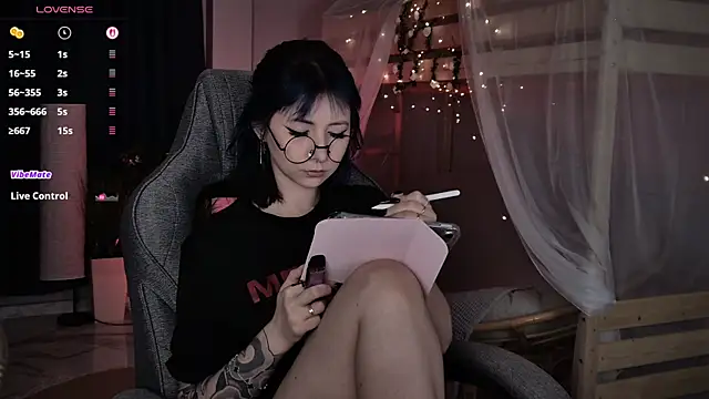 WesleeGray 现场XXX聊天