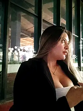 Chat +18 de alana_69 ao vivo
