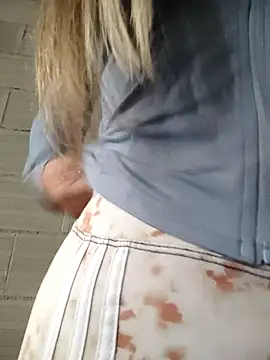 alana_69 Pertunjukan Webcam