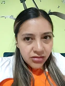 alana_69 Adlı Modelin Web Kamerası Şovu