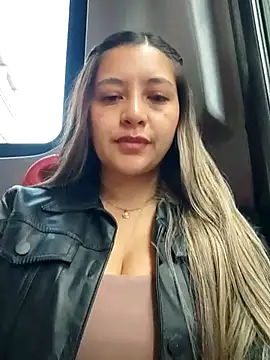 alana_69's Webcam Show