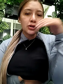 alana_69's Webcam Show