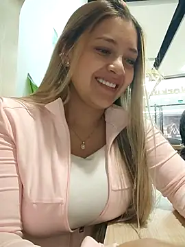 alana_69のウェブカメラショー