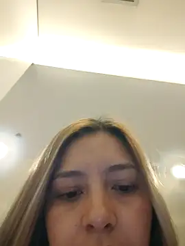 alana_69's Webcam Show