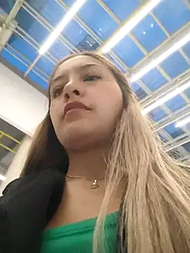 alana_69's Webcam Show