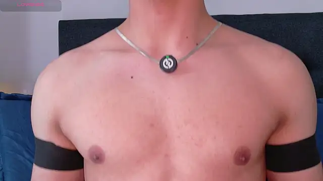 Show modela aodaboyyy na web-kameri