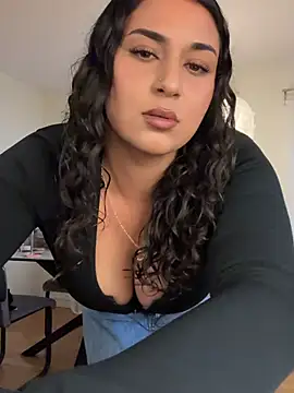 Yasmine-blue Webcamshow