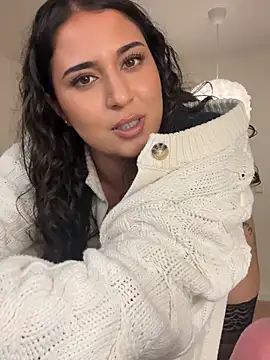 Yasmine-bluen Live XXX chat