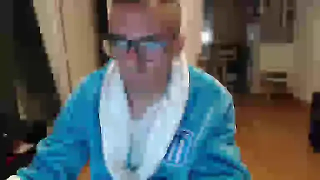 guachin_hunk Show in webcam