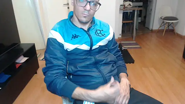 Онлайн чат XXX guachin_hunk