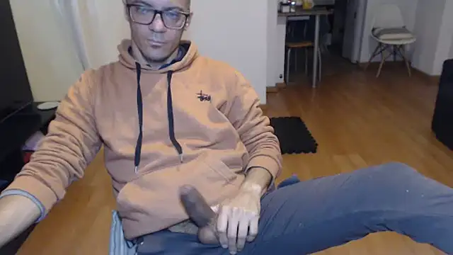 guachin_hunk: διαδικτυακό σόου στην κάμερα