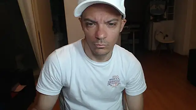 guachin_hunk's Webcam Show