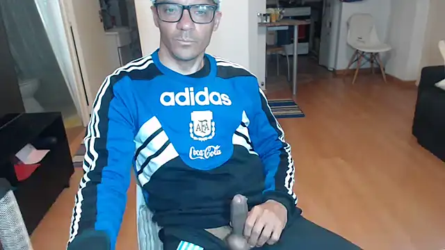 Show modela guachin_hunk na web-kameri