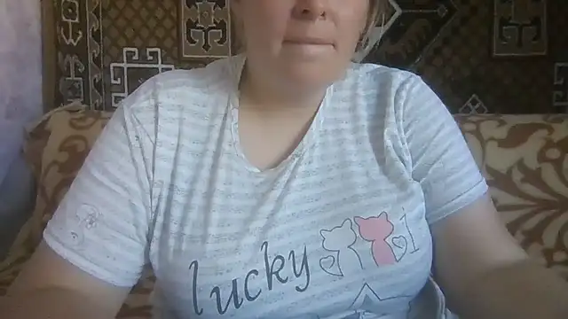 Diana_Britt élő XXX-chatje