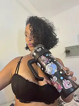 ThaliaGomex – Live XXX-chat