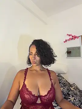Chatroom XXX en direct de ThaliaGomex