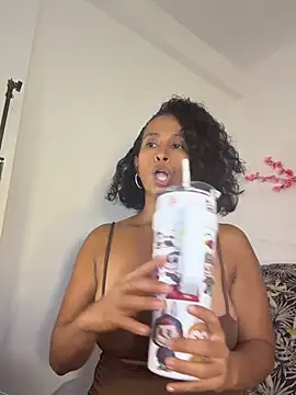 Chat +18 de ThaliaGomex ao vivo