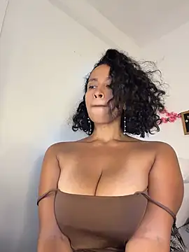 Chat XXX ao vivo de ThaliaGomex