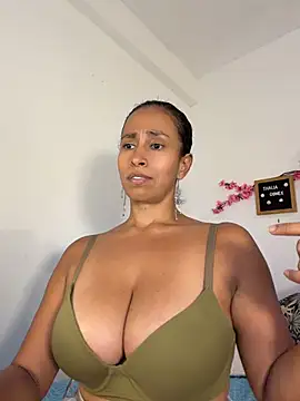 Chat +18 de ThaliaGomex ao vivo