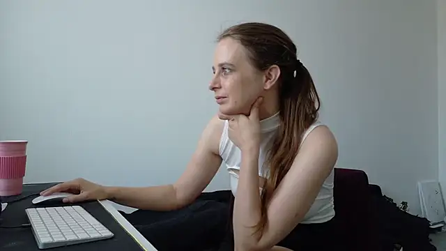 XXX chat uživo modela Chantalee