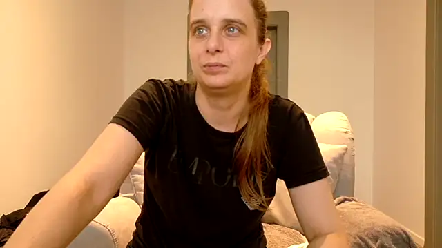 Chantalee Adlı Modelin Web Kamerası Şovu