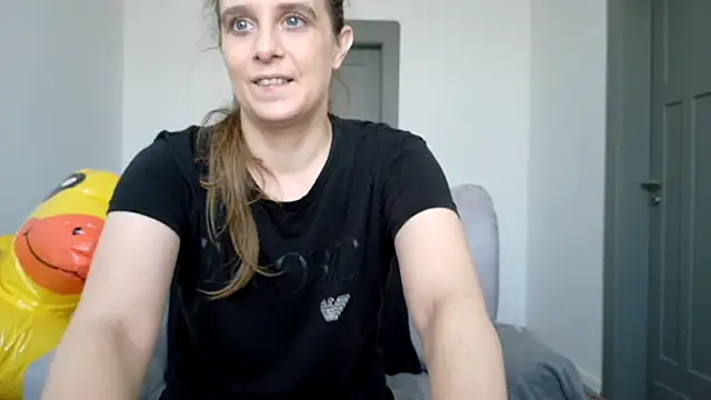 Chantalee Show Webcam