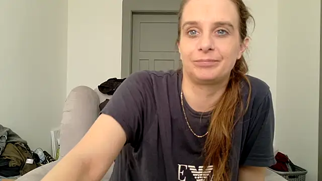 عرض كام Chantalee