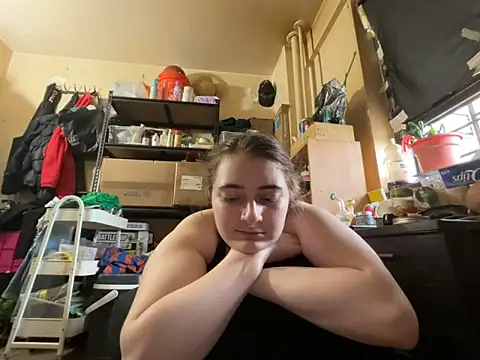 Snowbunnycake_131 webkamerás műsora