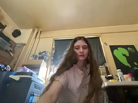 Snowbunnycake_131 Show in webcam