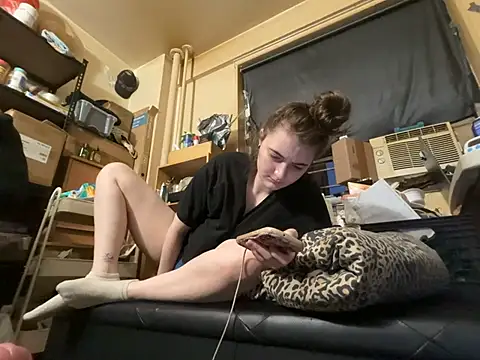Snowbunnycake_131 Webcamshow