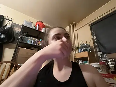Snowbunnycake_131 Show in webcam