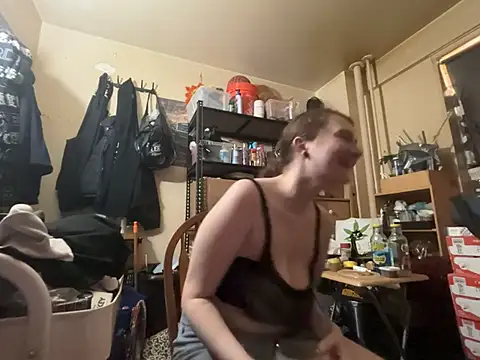 Snowbunnycake_131 Show Webcam