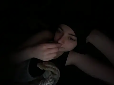 Snowbunnycake_131 在線直播表演