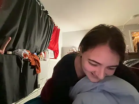 Snowbunnycake_131: διαδικτυακό σόου στην κάμερα