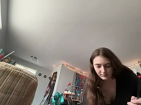 Snowbunnycake_131's Live Chat Room